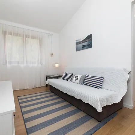 Frgacic I Апартаменты *